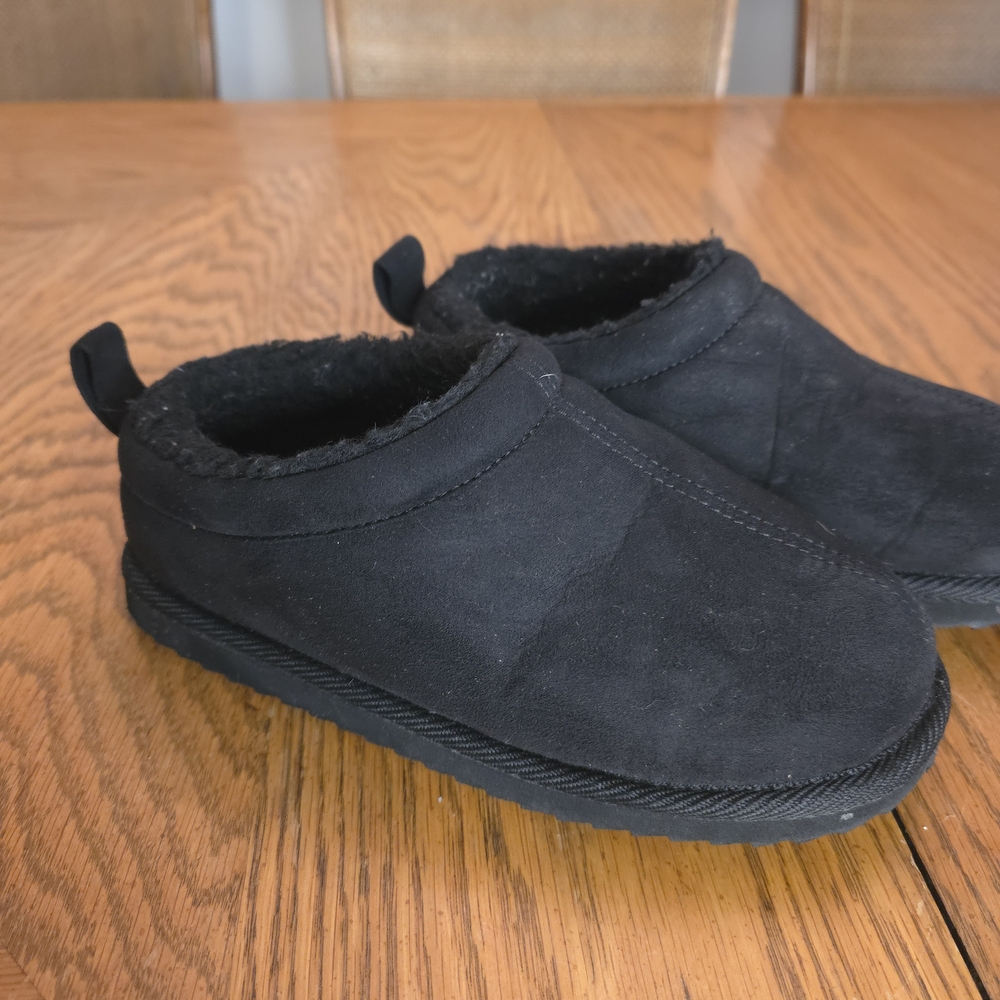Kids Black Cozy Slip-On Shoes